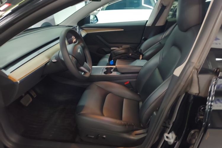 Used Tesla Model 3 2022 Rear-Wheel-Drive Version Left Front Seat