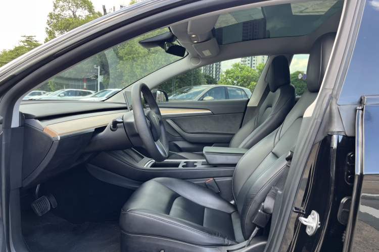 Used Tesla Model 3 2022 Rear-Wheel-Drive Version Left Front Seat