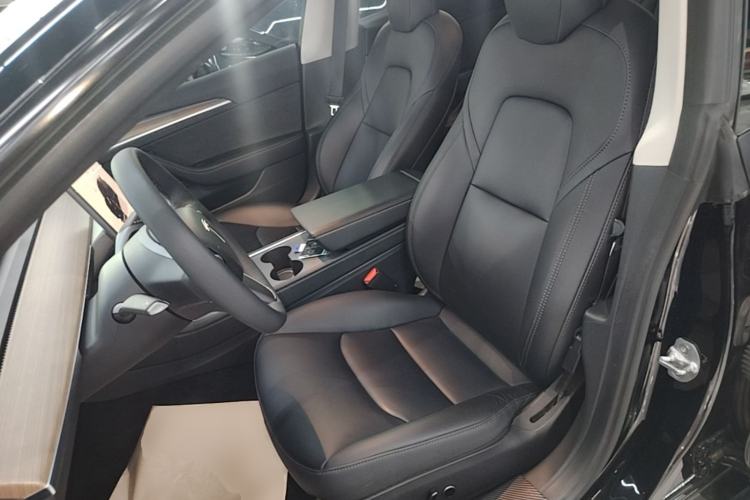Used Tesla Model 3 2022 Rear-Wheel-Drive Version Left Front Seat