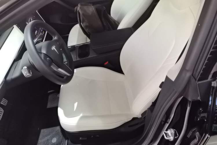 Used Tesla Model 3 2022 Performance High-Performance All-Wheel-Drive Version Left Front Seat