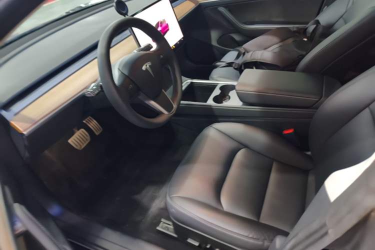 Used Tesla Model 3 2022 Performance High-Performance All-Wheel-Drive Version Left Front Seat