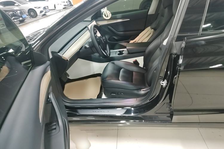 Used Tesla Model 3 2022 Rear-Wheel-Drive Version Left Front Seat