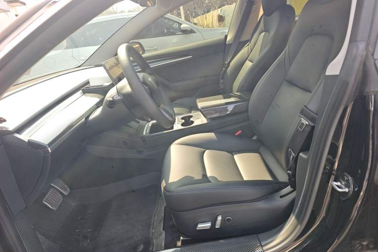 Used Tesla Model 3 2022 Rear-Wheel-Drive Version Left Front Seat