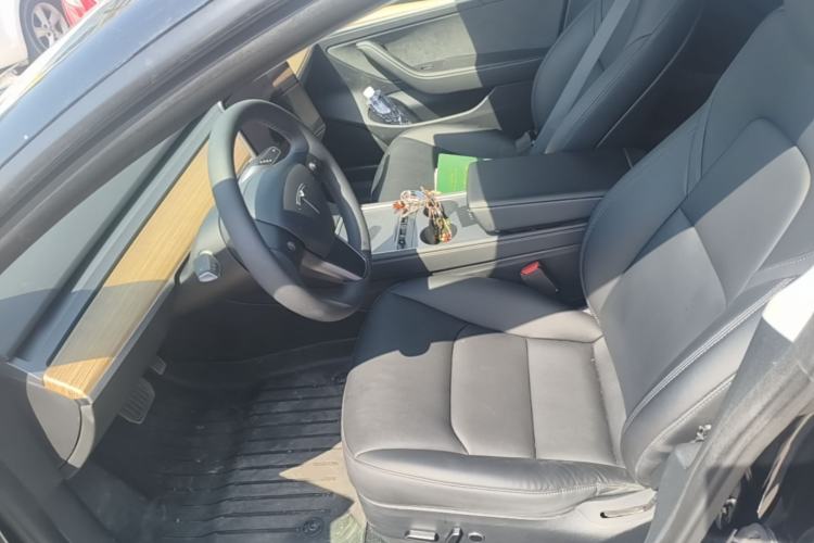 Used Tesla Model 3 2022 Rear-Wheel-Drive Version Left Front Seat
