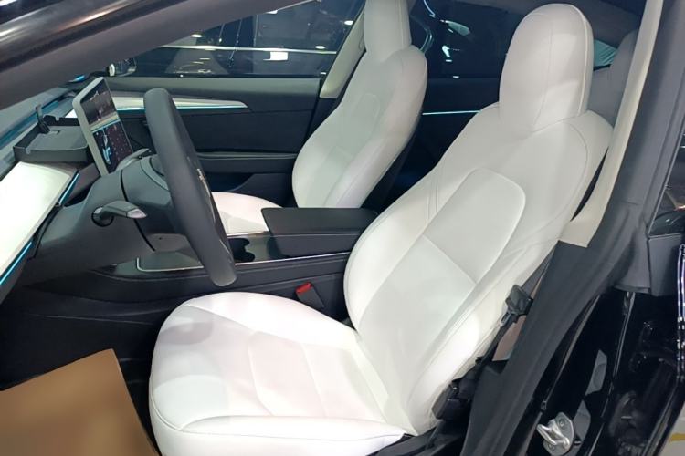 Used Tesla Model 3 2022 Rear-Wheel-Drive Version Left Front Seat