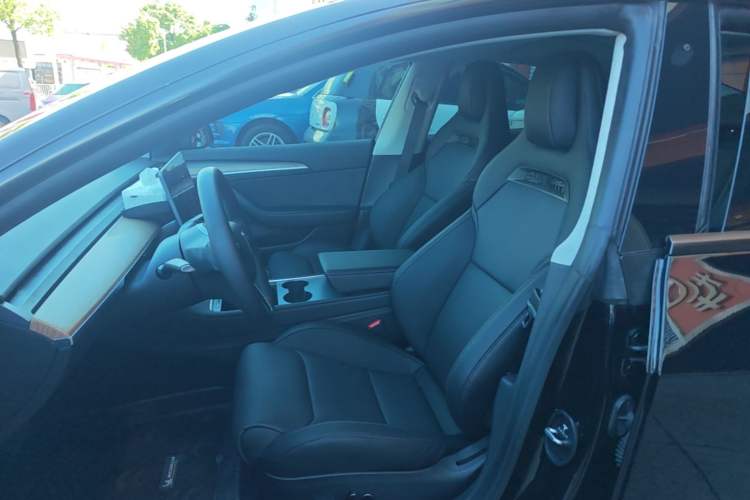 Used Tesla Model 3 2022 Rear-Wheel-Drive Version Left Front Seat