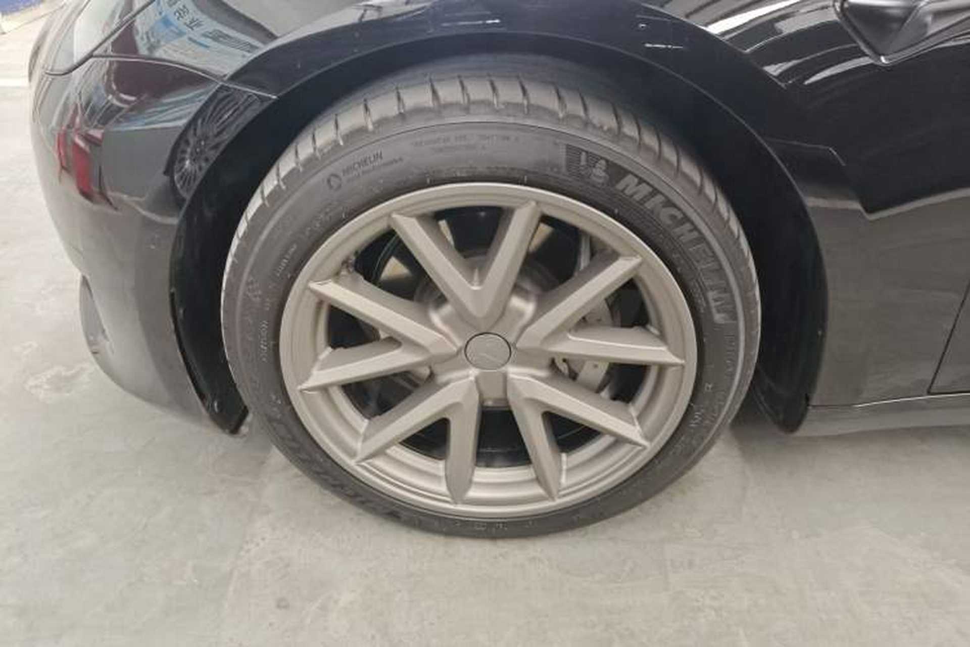 Used Tesla Model 3 2022 Rear-Wheel-Drive Version Left Front Wheel Hub