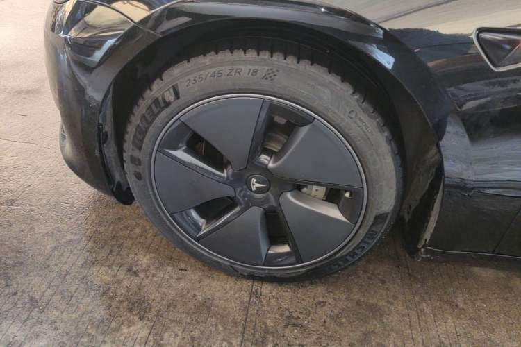 Used Tesla Model 3 2022 Rear-Wheel-Drive Version Left Front Wheel Hub