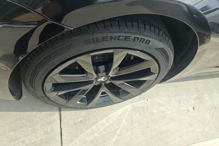 Used Tesla Model 3 2022 Rear-Wheel-Drive Version Left Front Wheel Hub