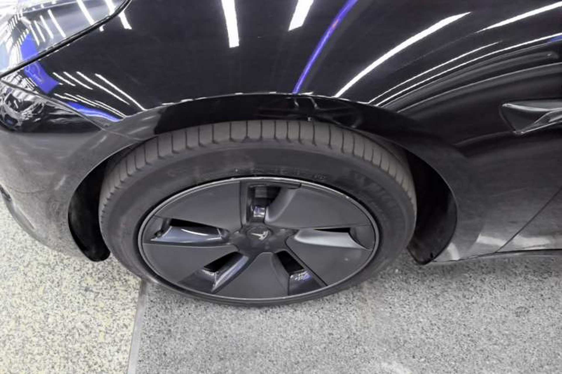 Used Tesla Model 3 2022 Rear-Wheel-Drive Version Left Front Wheel Hub