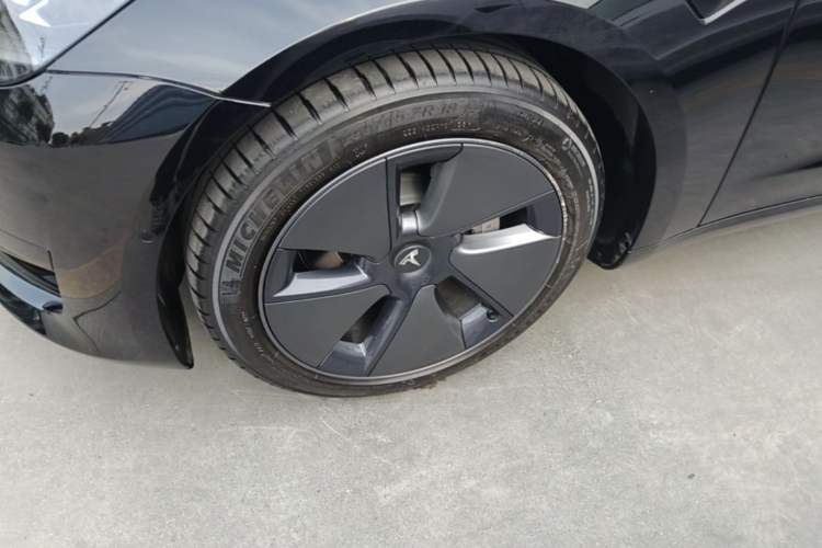 Used Tesla Model 3 2022 Rear-Wheel-Drive Version Left Front Wheel Hub