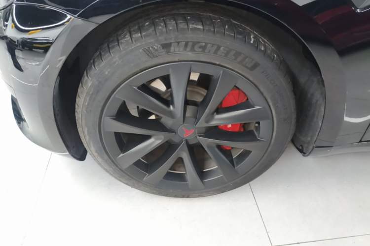 Used Tesla Model 3 2022 Rear-Wheel-Drive Version Left Front Wheel Hub