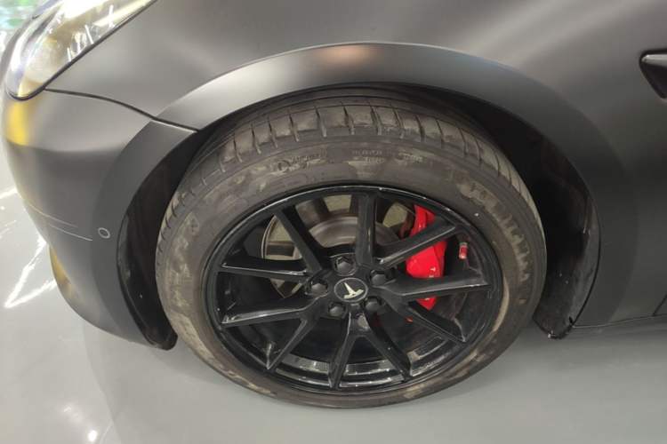 Used Tesla Model 3 2022 Rear-Wheel-Drive Version Left Front Wheel Hub