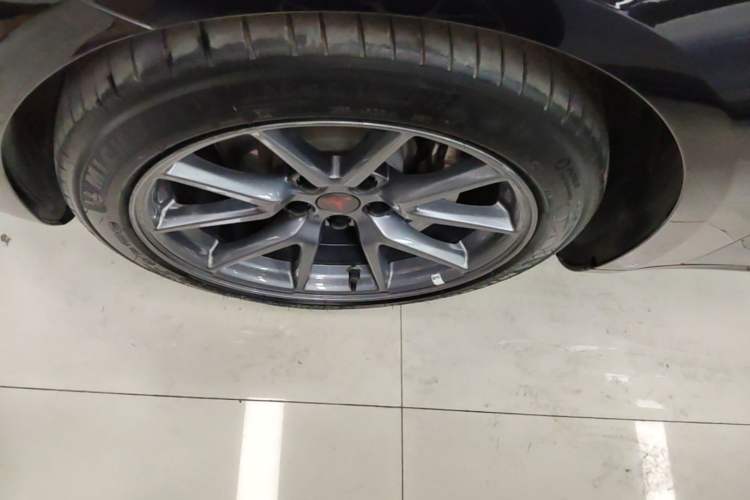 Used Tesla Model 3 2022 Rear-Wheel-Drive Version Left Front Wheel Hub