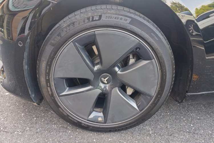 Used Tesla Model 3 2022 Rear-Wheel-Drive Version Left Front Wheel Hub