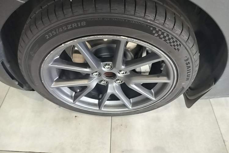 Used Tesla Model 3 2022 Rear-Wheel-Drive Version Left Front Wheel Hub