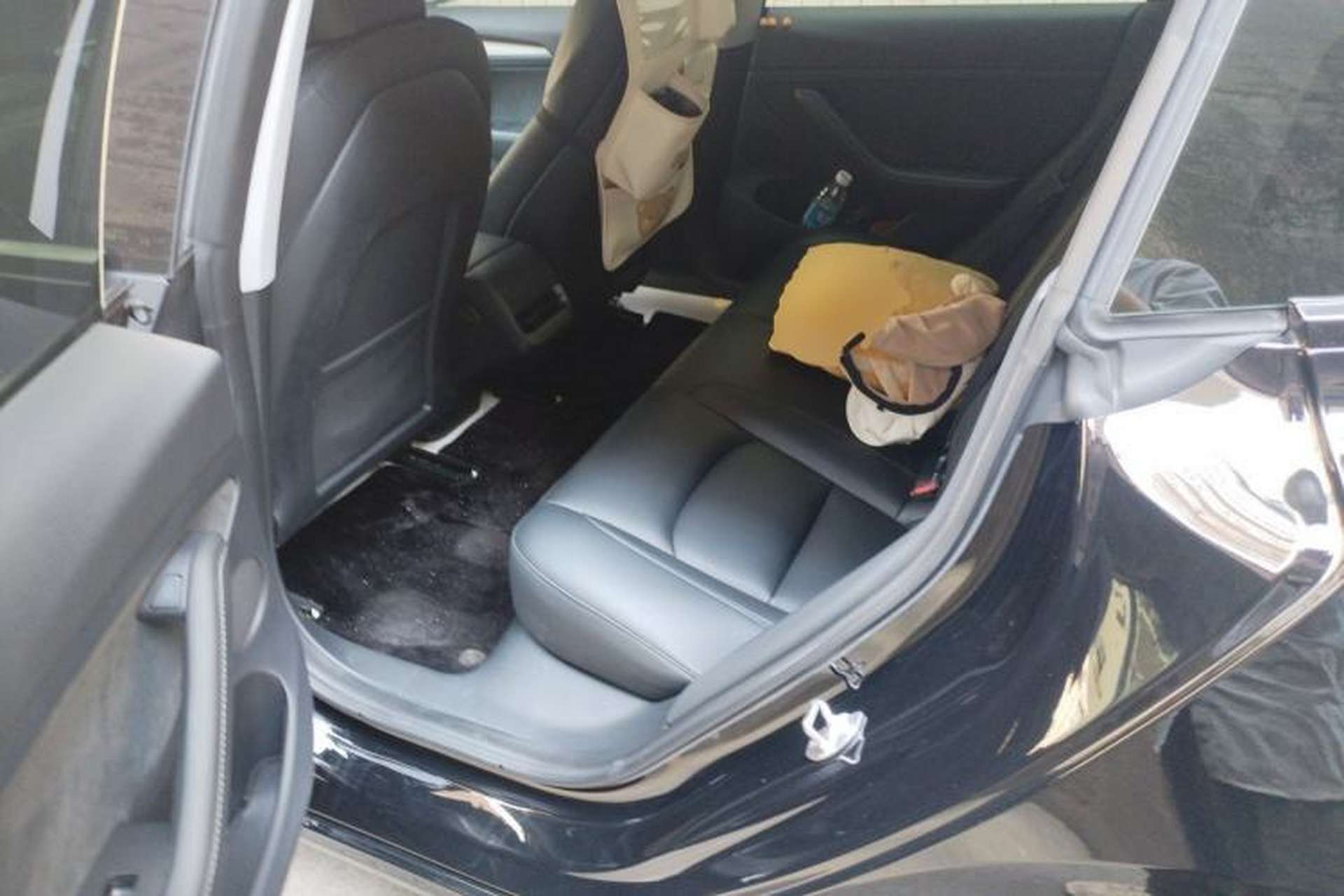 Used Tesla Model 3 2022 Rear-Wheel-Drive Version Left Rear Seat