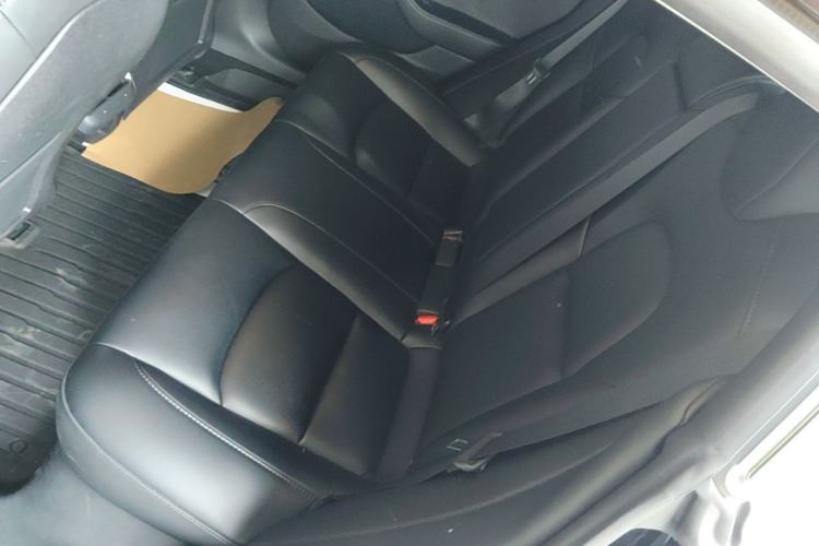 Used Tesla Model 3 2022 Rear-Wheel-Drive Version Left Rear Seat
