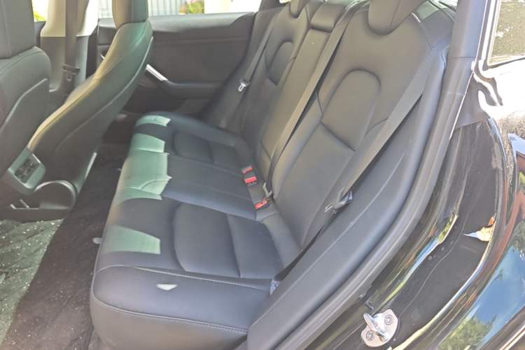 Used Tesla Model 3 2022 Rear-Wheel-Drive Version Left Rear Seat