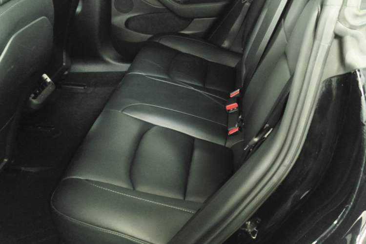 Used Tesla Model 3 2022 Rear-Wheel-Drive Version Left Rear Seat