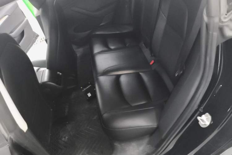Used Tesla Model 3 2022 Rear-Wheel-Drive Version Left Rear Seat