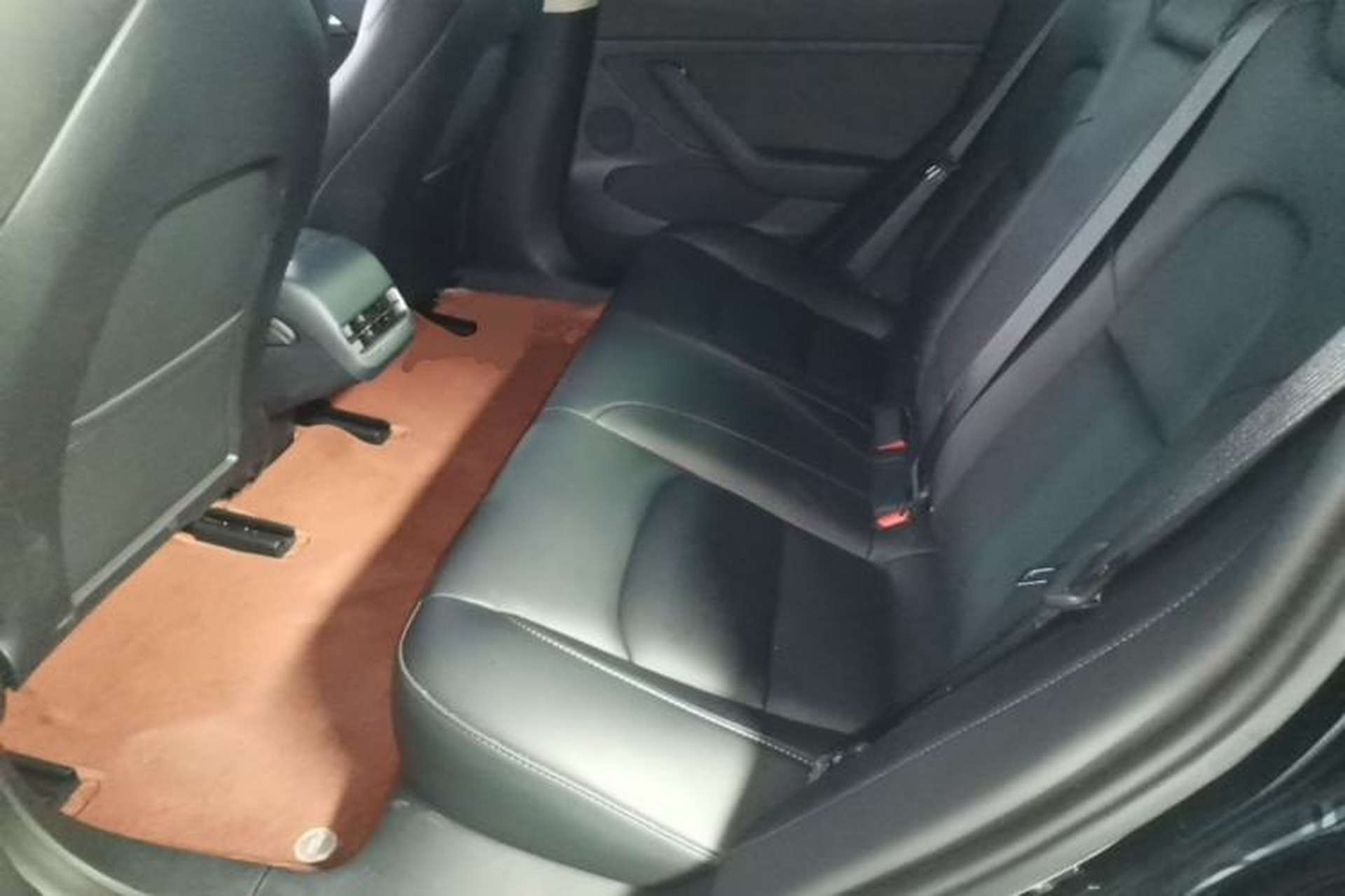 Used Tesla Model 3 2022 Rear-Wheel-Drive Version Left Rear Seat