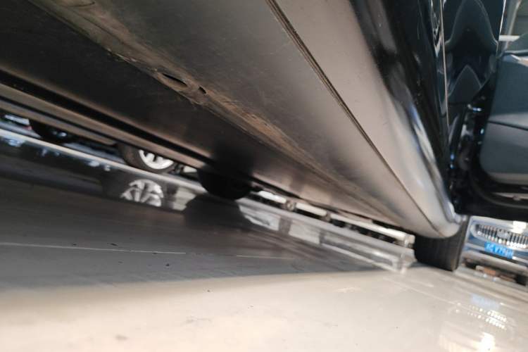 Used Tesla Model 3 2022 Rear-Wheel-Drive Version Left Side Sill