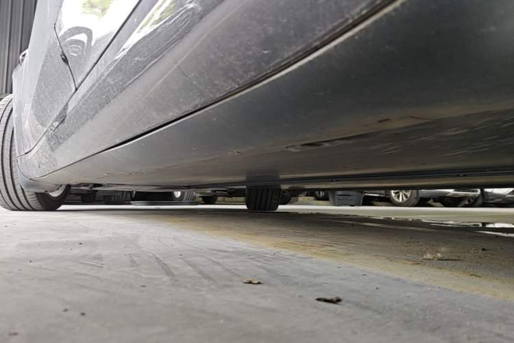Used Tesla Model 3 2022 Performance High-Performance All-Wheel-Drive Version Left Side Sill