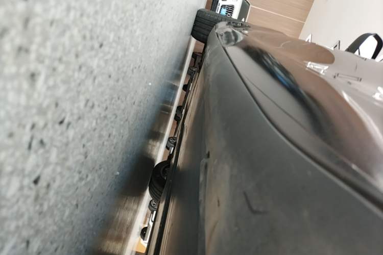Used Tesla Model 3 2022 Rear-Wheel-Drive Version Left Side Sill