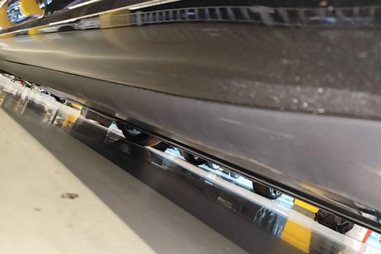 Used Tesla Model 3 2022 Performance High-Performance All-Wheel-Drive Version Left Side Sill
