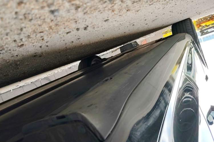 Used Tesla Model 3 2022 Performance High-Performance All-Wheel-Drive Version Left Side Sill