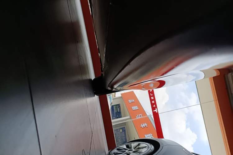 Used Tesla Model 3 2022 Rear-Wheel-Drive Version Left Side Sill