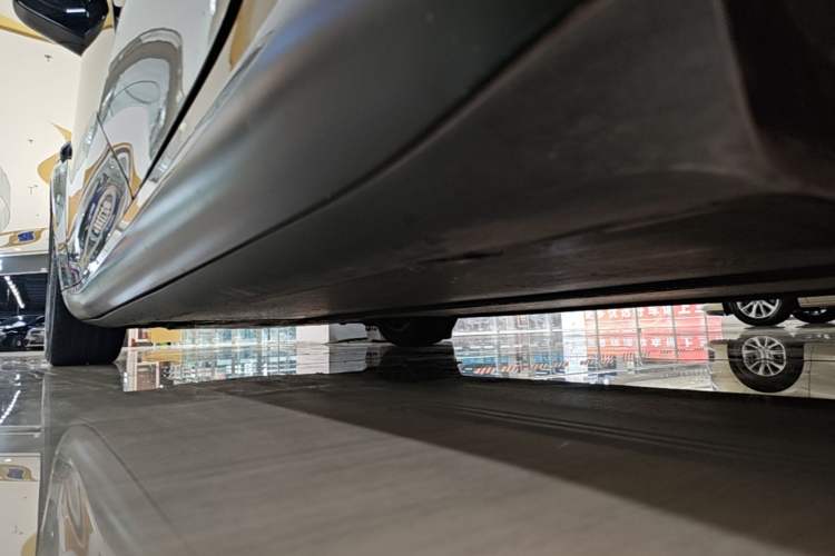 Used Tesla Model 3 2022 Rear-Wheel-Drive Version Left Side Sill