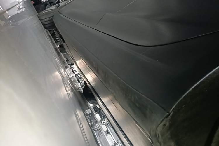 Used Tesla Model 3 2022 Rear-Wheel-Drive Version Left Side Sill