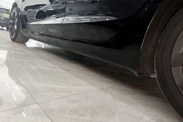 Used Tesla Model 3 2022 Rear-Wheel-Drive Version Left Side Sill
