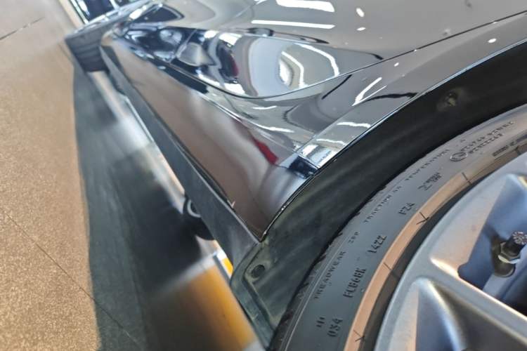 Used Tesla Model 3 2022 Performance High-Performance All-Wheel-Drive Version Left Side Sill