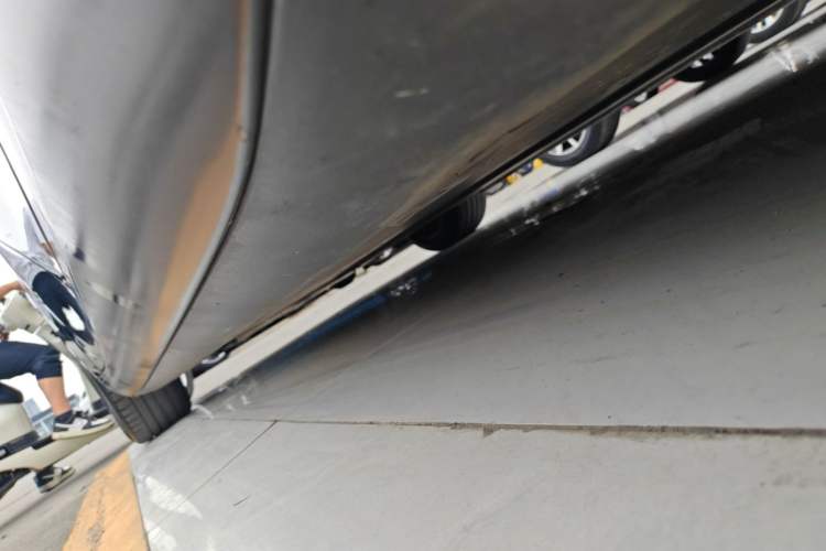 Used Tesla Model 3 2022 Rear-Wheel-Drive Version Left Side Sill