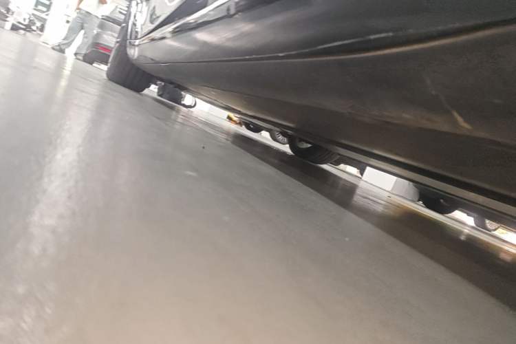 Used Tesla Model 3 2022 Performance High-Performance All-Wheel-Drive Version Left Side Sill