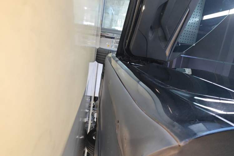 Used Tesla Model 3 2022 Rear-Wheel-Drive Version Left Side Sill