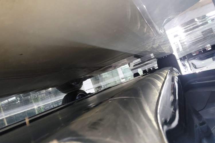 Used Tesla Model 3 2022 Performance High-Performance All-Wheel-Drive Version Left Side Sill
