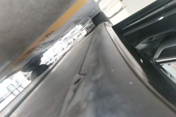 Used Tesla Model 3 2022 Rear-Wheel-Drive Version Left Side Sill