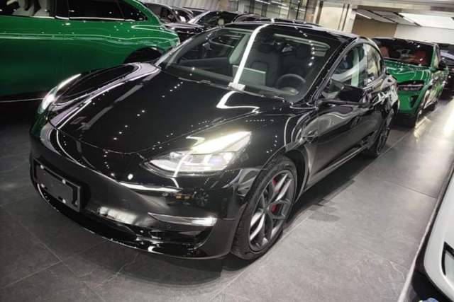 Używany Tesla Model 3 2022 Performance High-Performance All-Wheel-Drive Version