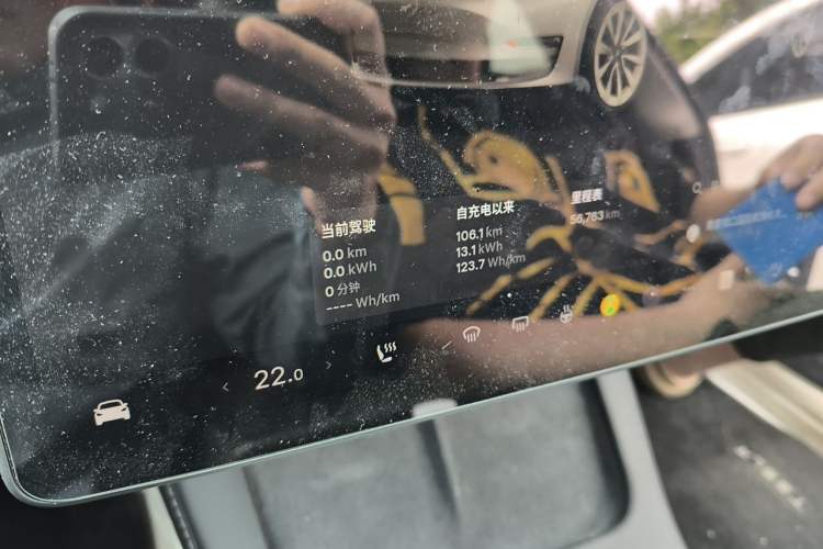 Used Tesla Model 3 2022 Rear-Wheel-Drive Version Odometer Close Up
