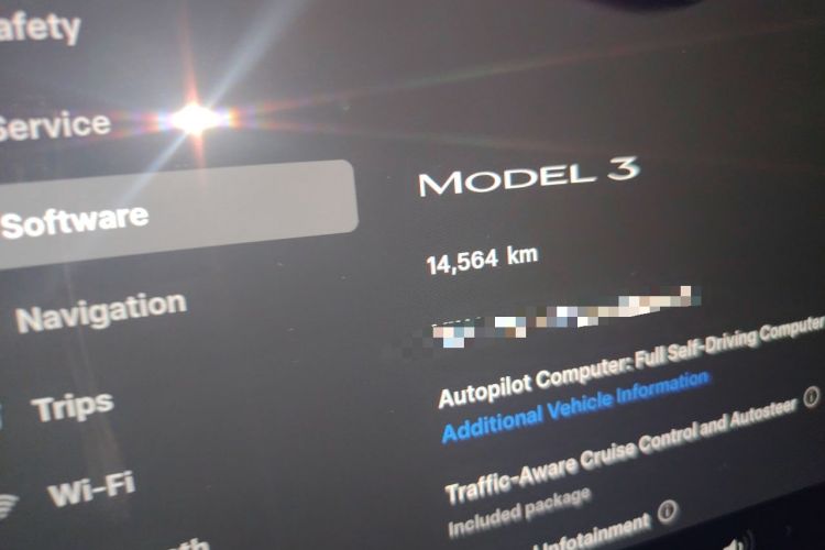 Used Tesla Model 3 2022 Rear-Wheel-Drive Version Odometer Close Up
