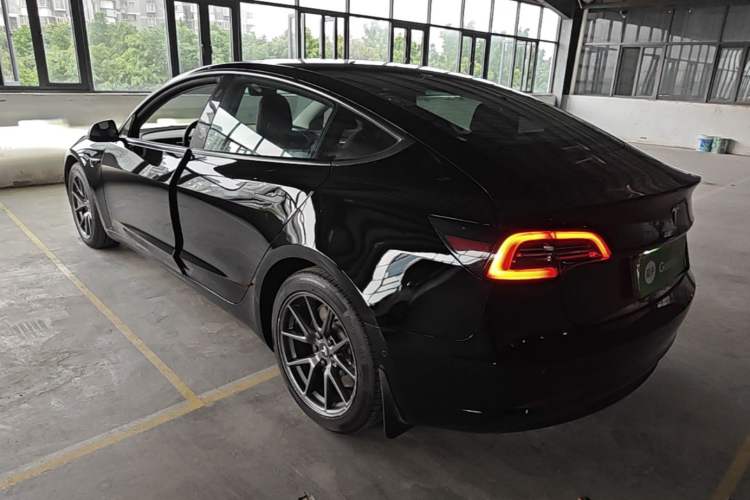 Used Tesla Model 3 2022 Rear-Wheel-Drive Version Rear Left 45 Deg