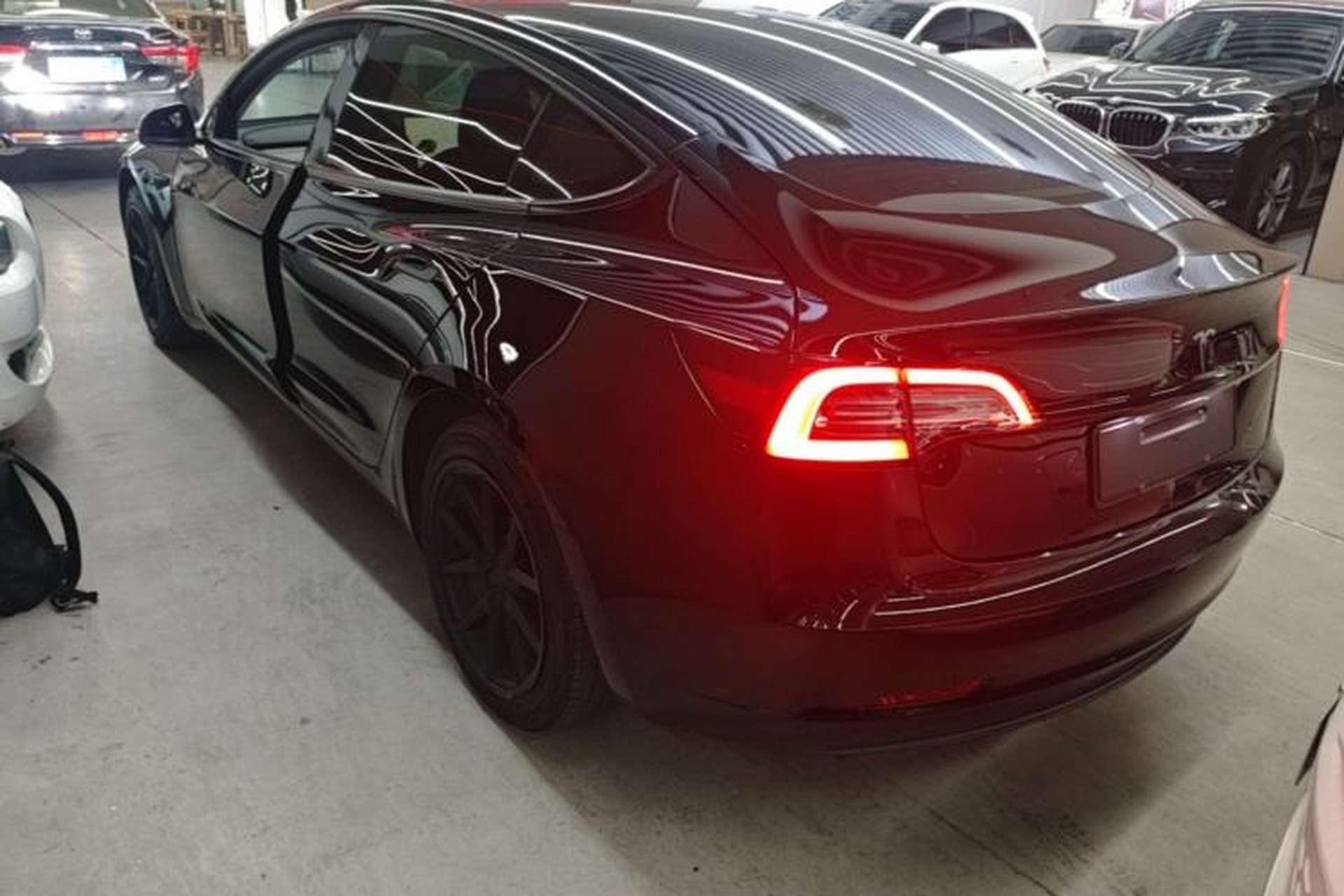 Used Tesla Model 3 2022 Rear-Wheel-Drive Version Rear Left 45 Deg