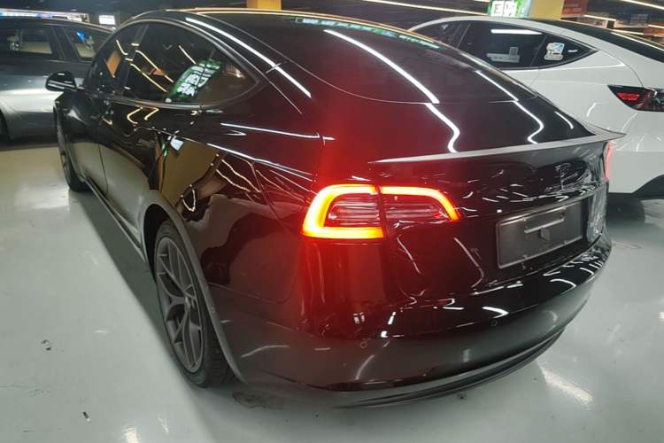 Used Tesla Model 3 2022 Performance High-Performance All-Wheel-Drive Version Rear Left 45 Deg