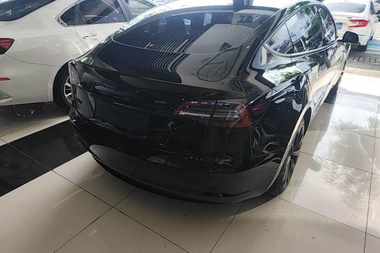 Used Tesla Model 3 2022 Rear-Wheel-Drive Version Rear Right 45 Deg