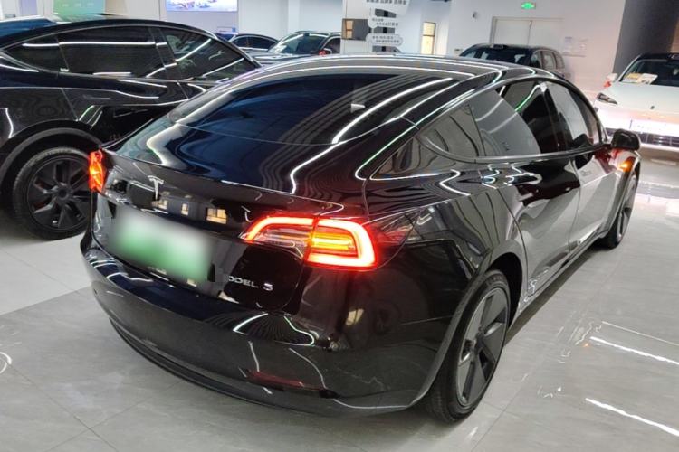Used Tesla Model 3 2022 Rear-Wheel-Drive Version Rear Right 45 Deg
