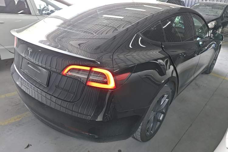 Used Tesla Model 3 2022 Performance High-Performance All-Wheel-Drive Version Rear Right 45 Deg
